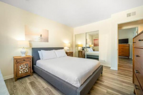 Charming Home Just Steps from the Beach 2 Bedroom, Private Back Patio, & Free WiFi